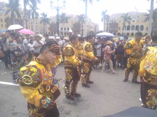 Lima pasacalle for the Feast of the Virgin of Candelaria 2024, photograph 441