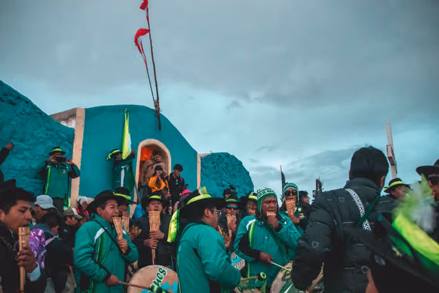 Sikuris en el cerro Pokopaka (capillas de las Cruces)