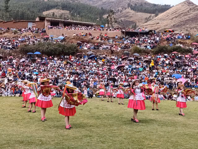 Mestiza Qoyacha dance, San Salvador 05