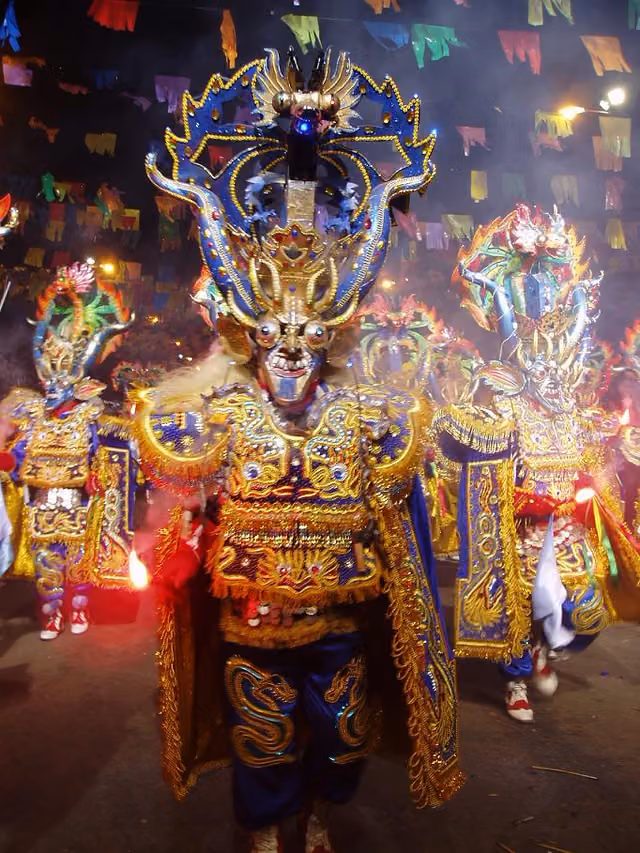 Lucifer de la Diablada Urus en el carnaval de Oruro