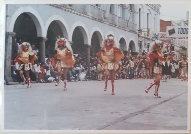 The first she-devils of the Carnival of Oruro and the Fraternidad La Diablada (1992)