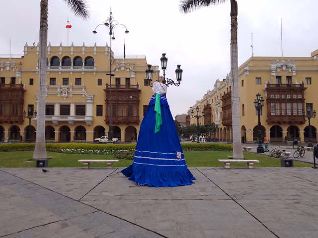 Decoration with Peru's traditional dress in the Plaza de Armas