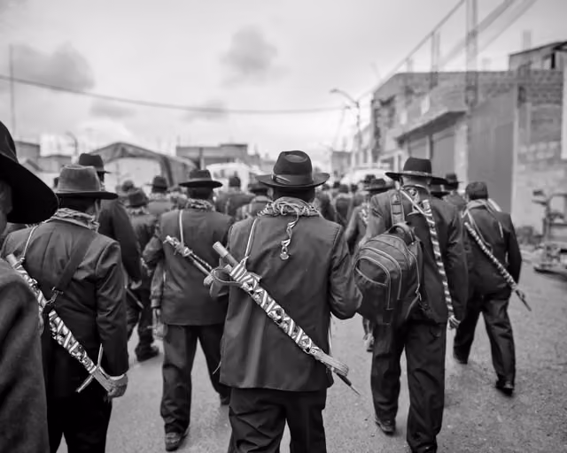 Communal authorities moving for the opening of the Jach'a Anata Phunchawi