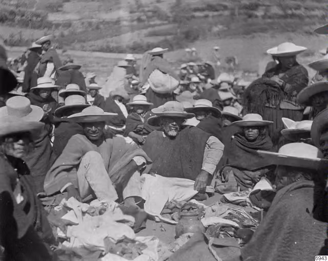 Los finados: offering to the dead at the Pelileo cemetery
