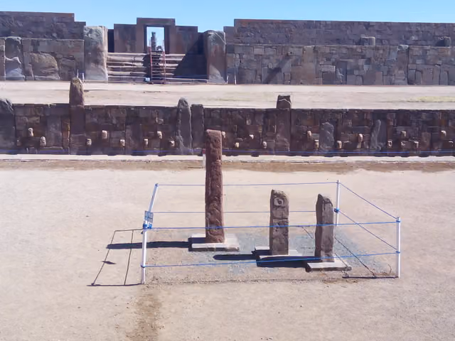 Kalasasaya Temple, Tiwanaku (Bolivia) (36936729755)