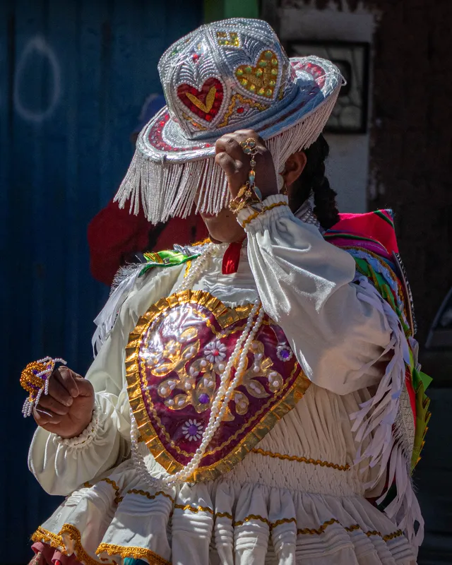 Kullawada dancer in Tiquina