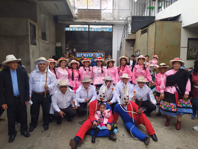 Danzante en danza típica