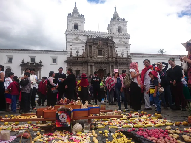 Pueblos indígenas en la fiesta del Inti Raymi, Quito