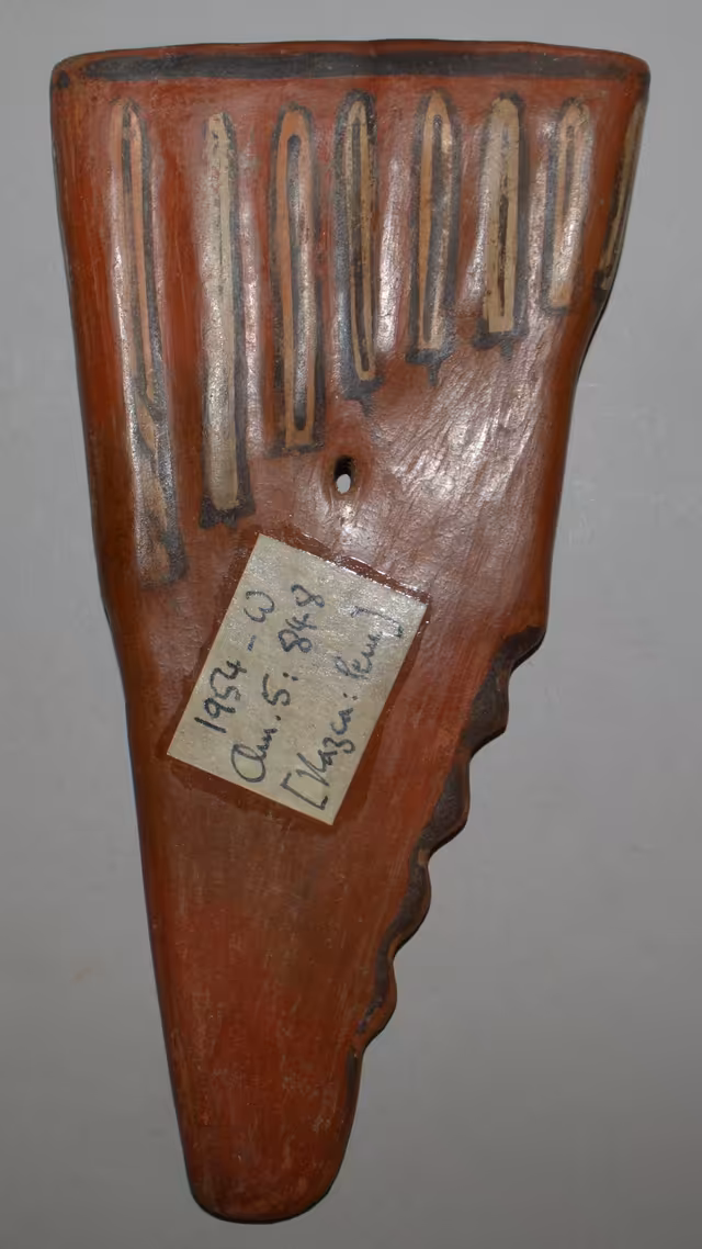 Zampoña prehispánica de cerámica de la cultura Nazca (British Museum)