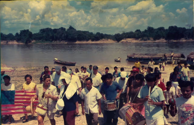 Reception of authorities with drums and quena