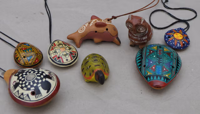 Okarinas a la venta para turistas