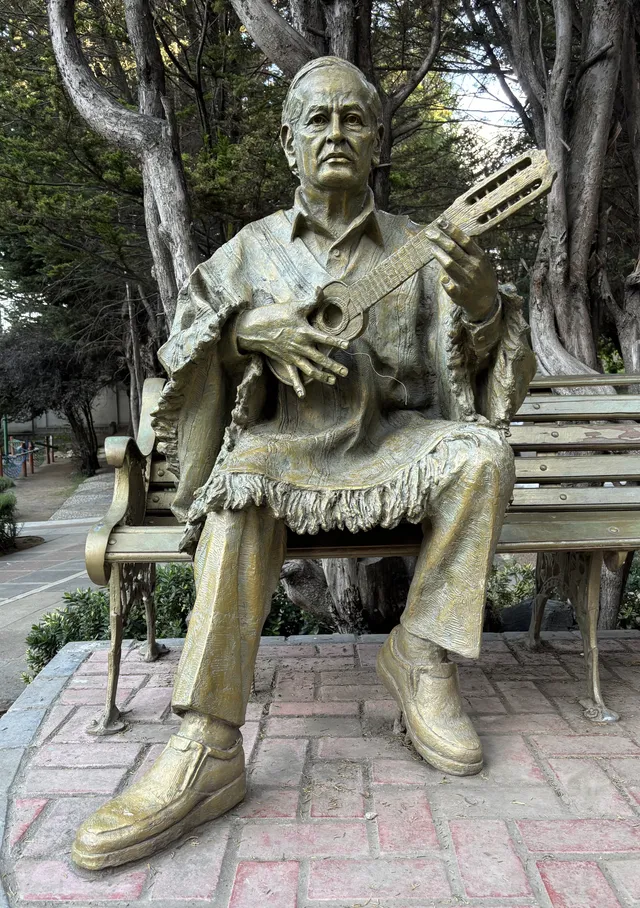 Statue of Ernesto Cavour in the Parque de las Culturas, La Paz