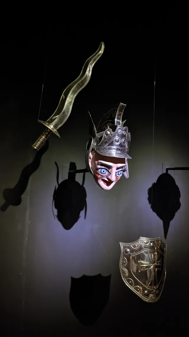 Angel mask, diablada dance