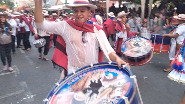 Bombo de banda tradicional