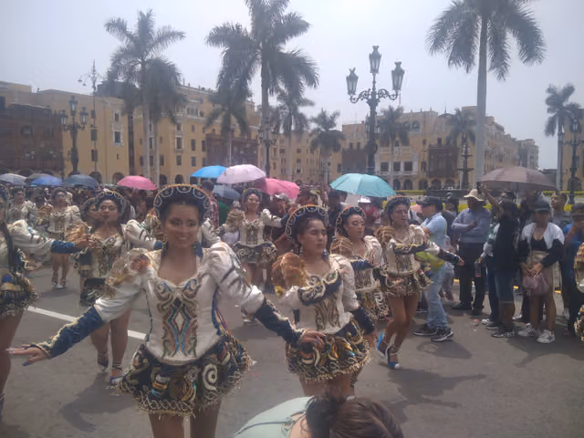 Pasacalle in Lima for the Virgen de la Candelaria festival 2024, 600