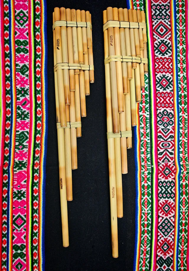 Pair of Bajo Sanja sikus (ira and arca)