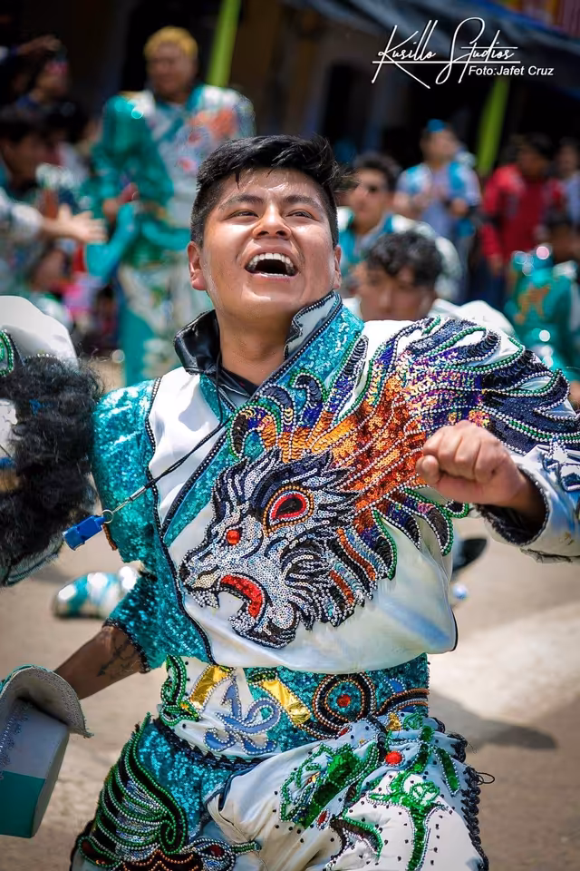 Huascar caporales costumes 2019