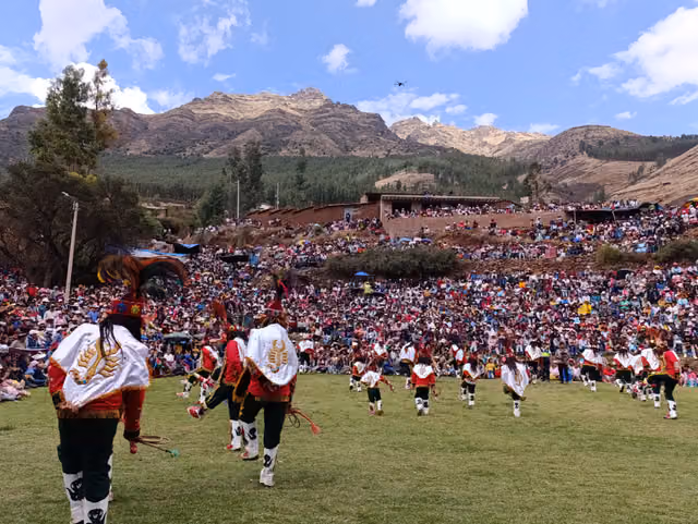 Saqra dance, San Salvador 02