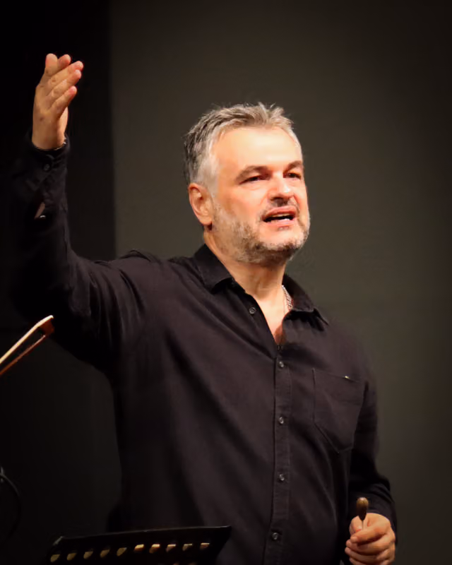 Maestro David in concert