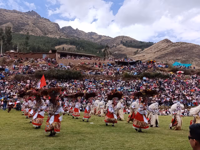 Danza Qhapaq Chunchu, San Salvador 11