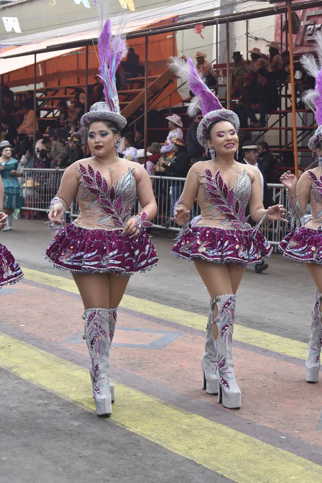 Morenas at the entrance of the Oruro Carnival