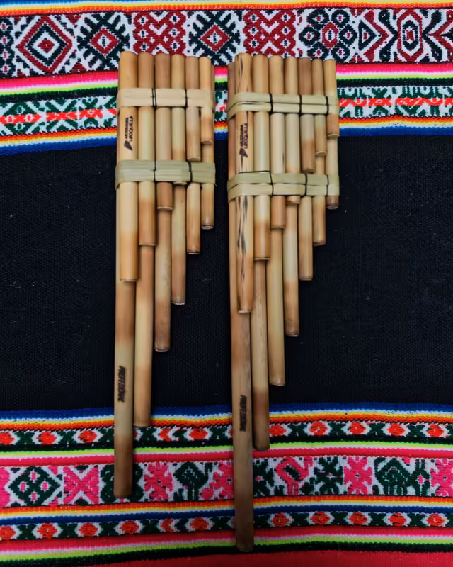 Pair of Contra Malta sikus (Ira and Arca)