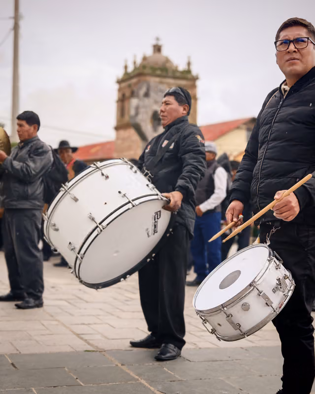 Musicians in Ácora's main square, Carnival Monday
