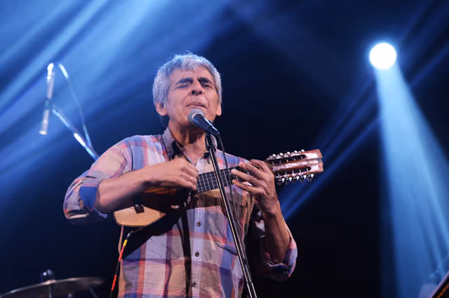 Peteco Carabajal on TVP Argentina (2014)
