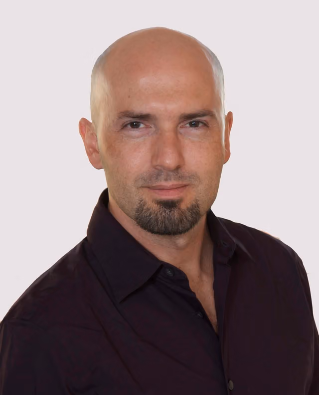 Hernán G. Vázquez (sesión de grabación, captura de 2012)