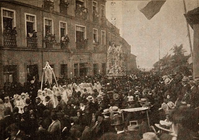 Procession of the Virgin at Cerro Barón (1902)