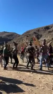 Ritmos del altiplano: celebración de un nuevo puente en una comunidad quechua