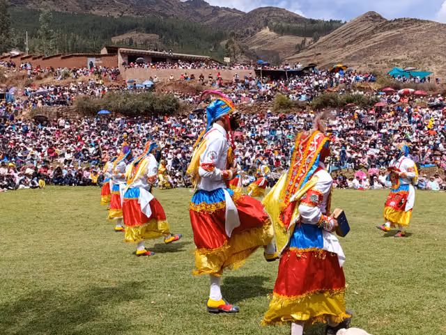 Negrillos dance of Qosqo Ayllu, San Salvador 05