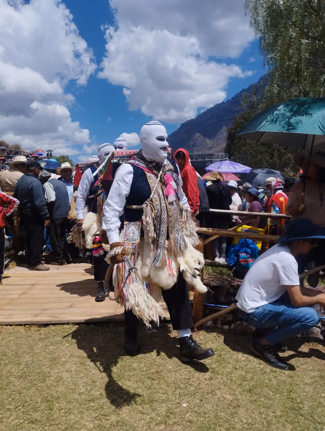 Virgen del Rosario festivity, Cusco (47): costume of the Qhapaq Qolla dance