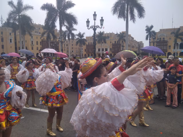 Pasacalle de morenada en Lima, Festividad de la Virgen de la Candelaria 2024 (foto 758)