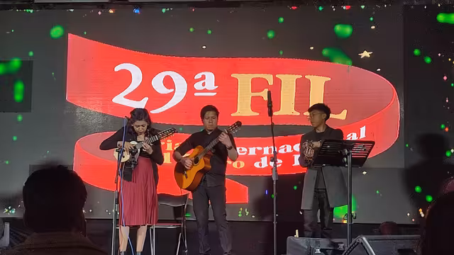 Musical presentation: charango anthology