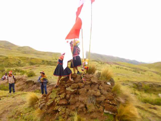 Linderaje boundary-walking, Fortaleza community, Cusco 2019 (photo 15)