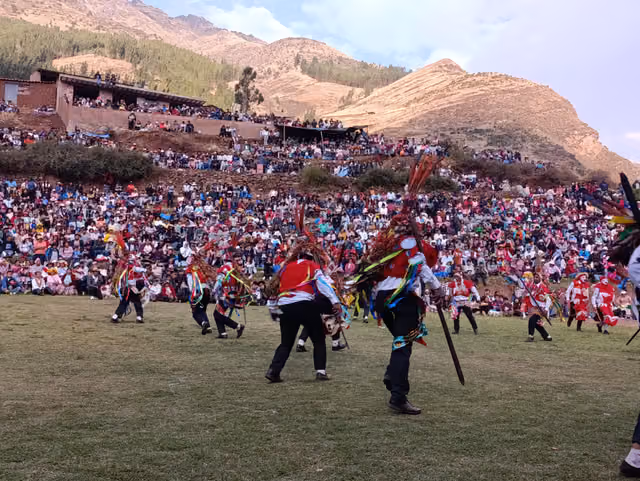 Wayri Chunchu dance of Ccamahuara, San Salvador 05