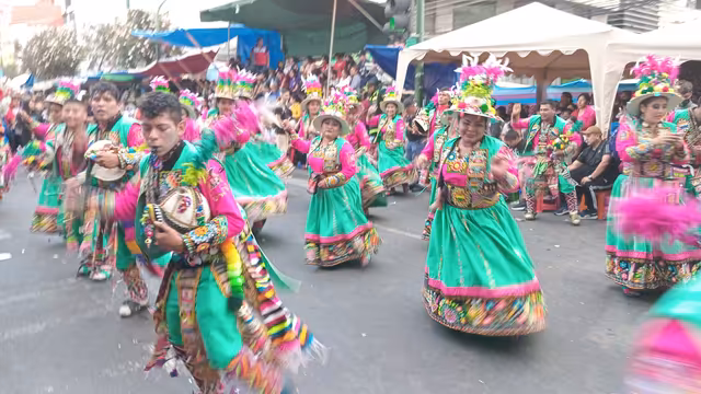 Bailarines de tinku 2