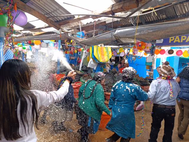 Festividad de Comadres Cusco, Mercado de Wanchaq 25