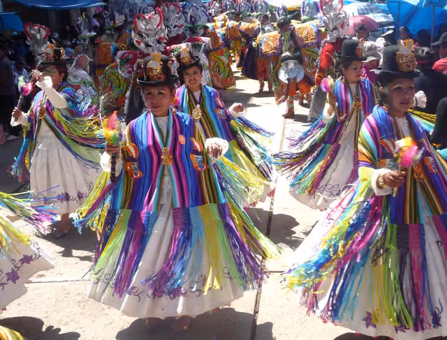 Cholitas in the morenada, Candelaria Puno 2014