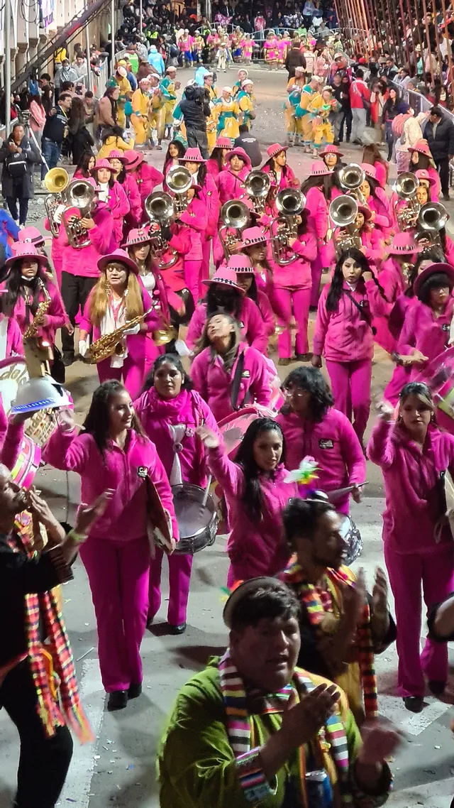 Banda instrumental femenina Candelaria del Conjunto Potolos, Carnaval de Oruro
