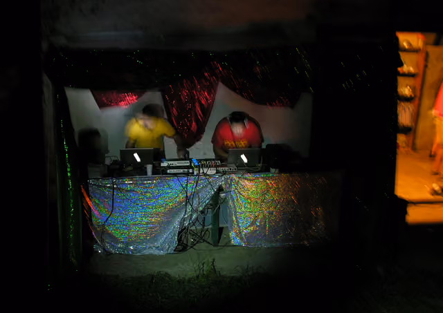 DJ booth of King Coya and Trip Selector, Mercedes (2007)
