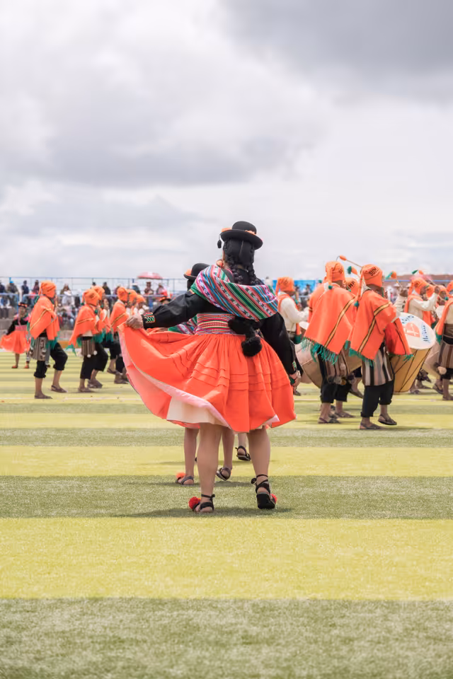 Sikuri dance in Acora