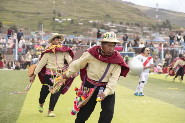 Concurso de danzas Jach’a Anata Phunchawi 2025 05