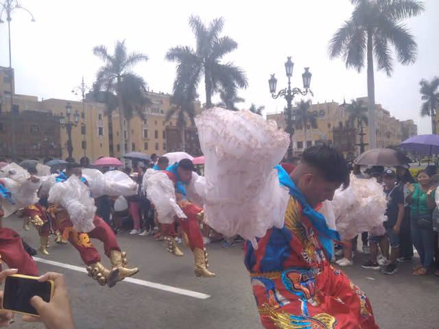 Pasacalle de morenada en Lima, Festividad de la Virgen de la Candelaria 2024 (foto 793)
