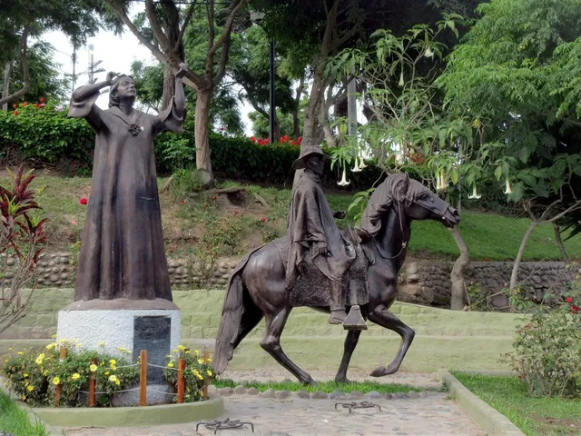 Bronze statue of Chabuca Granda in Parque Federico Villarreal