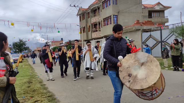 Indigenous group at the Villa Rivero carnival