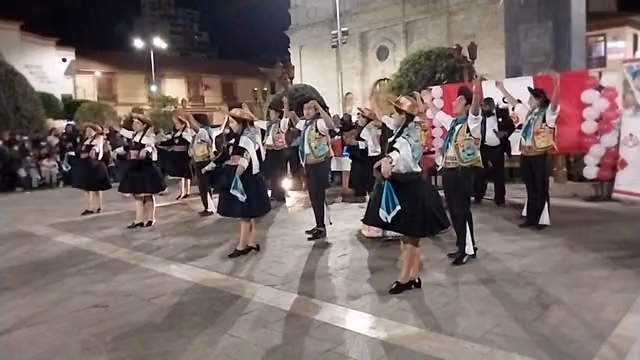 Huaylarsh performance in Huancayo
