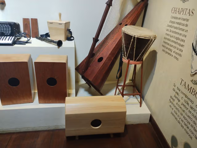 Musical instruments of Lima (criolla music)