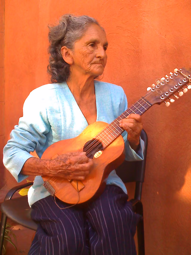 Matilde Jáuregui, ejecutante de bandolín